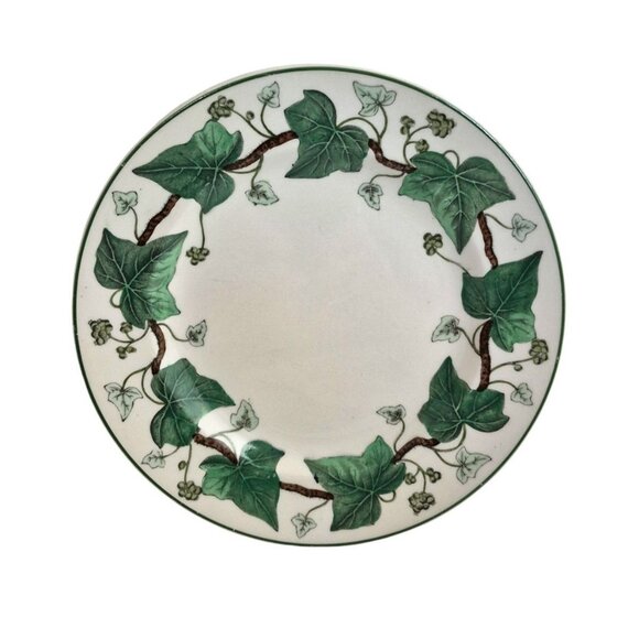 Wedgwood Napoleon Ivy Pattern Salad Dessert Plate 8.25" Queens Ware England - Picture 5 of 10
